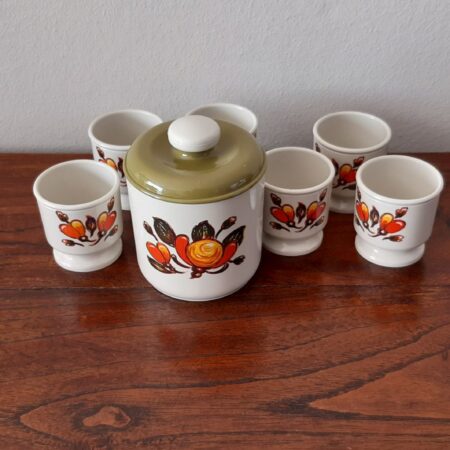 vintage retro eierdopjes eierdop eierdopsetje setje kunststof campingservies