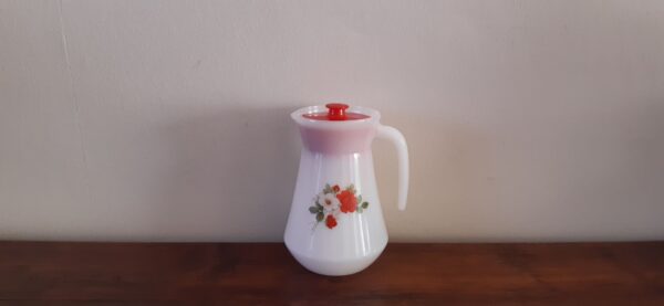 Vintage Arcopal schenkkan 19 cm