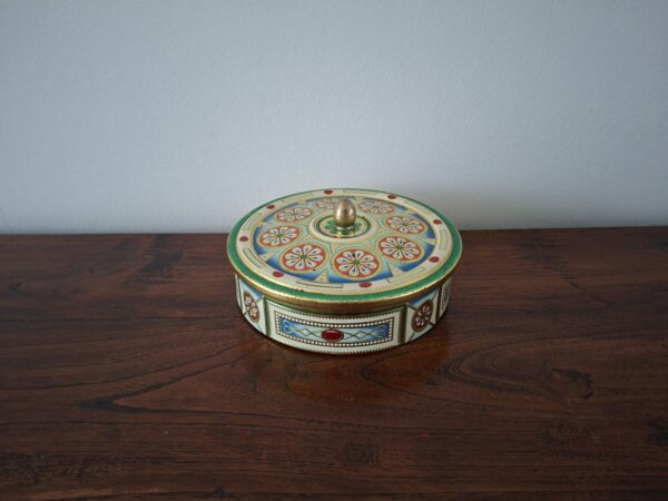 Kleurrijk vintage blik 18 cm